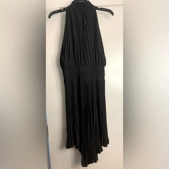open lace back dress Dolly Luxury V-Neck Sleeveless Pleated Slim Fit Hip Hug Midi Date Dress-PHILO L / Green main image 1